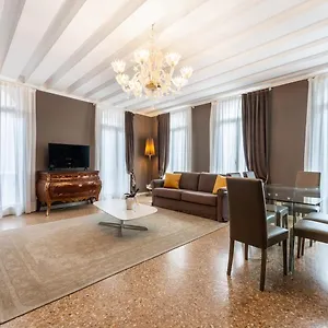 San Teodoro Palace - Luxury Apartments Appartement