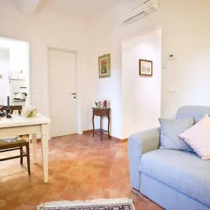 Ellen's Cozy Apartment Florence