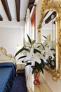Hotel Diana Venice