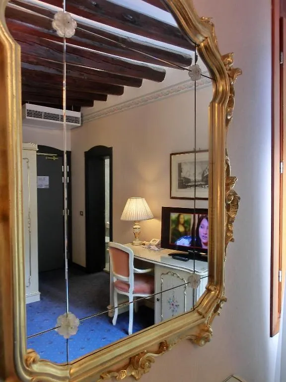 Hotel Diana Venice