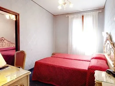 Hotel Diana Venice