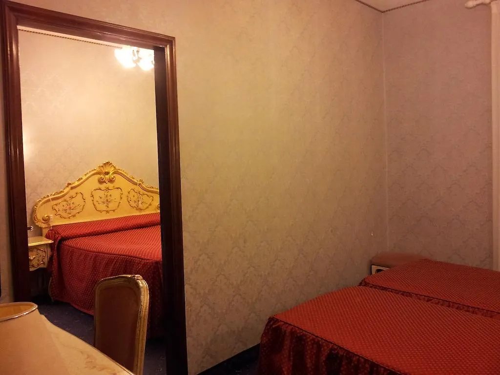 Hotel Diana Benátky 3*,