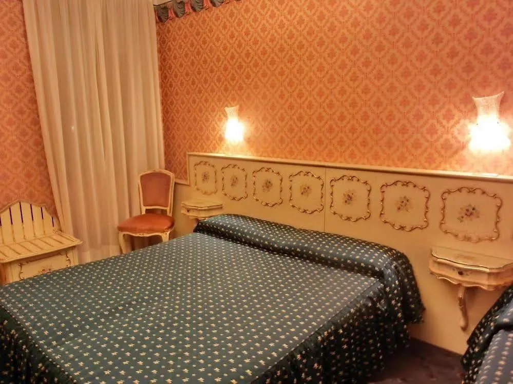 Hotel Diana Venice